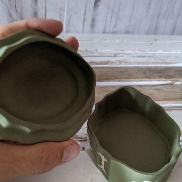Wedgwood fluted dome green lidded bowl trinket‎ che - Picture 7 of 11